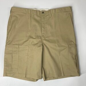 Dickies Cargo Tan Work Shorts NWT Size 44